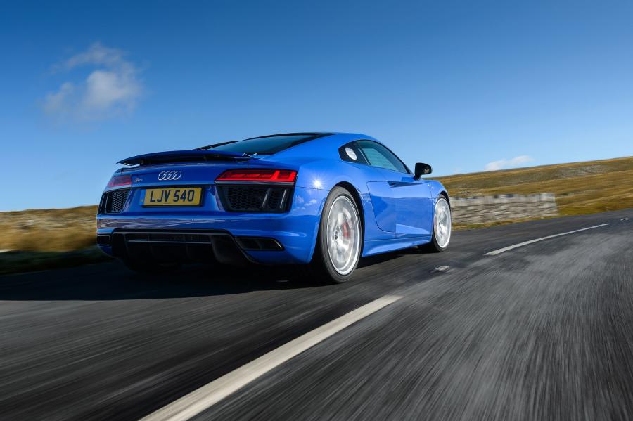  Audi R8 V10 RWS 2018 года  (UK) (фото 20 из 40)